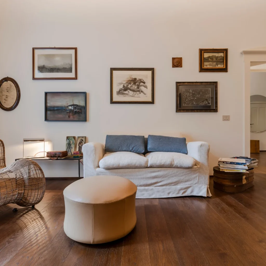 Parquet Ravenna: fornitura, posa e levigatura professionale 1